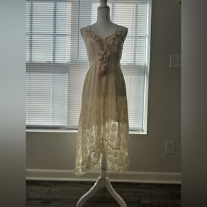 Cupshe Cream Lace Midi Dress